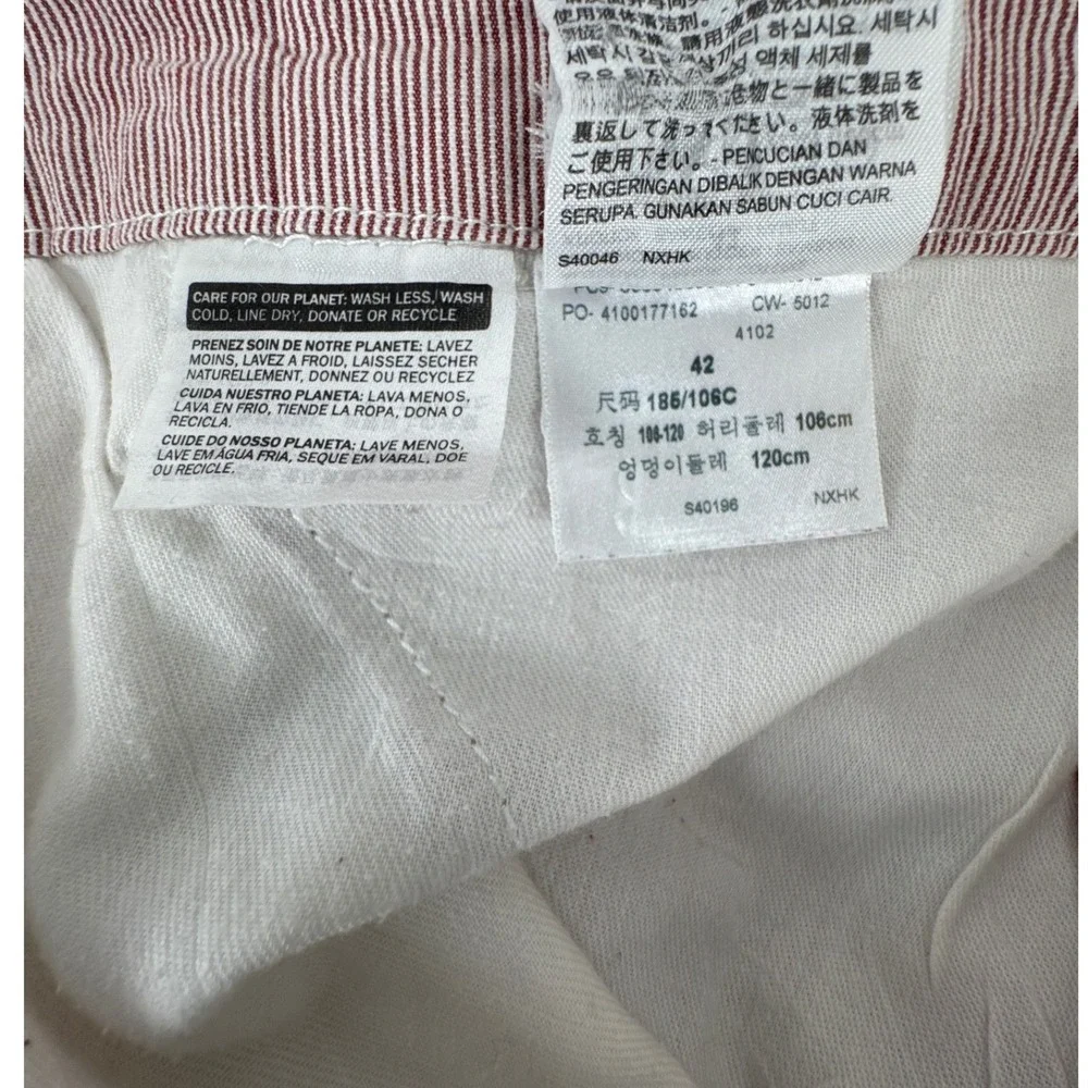 Levis Mens Red White Pinstripe Corduroy Cargo Shorts Size 42 Utility Workwear